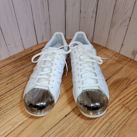D67592 Adidas Superstar Metal Toe Rare Size 9 White Silver - Picture 1 of 4